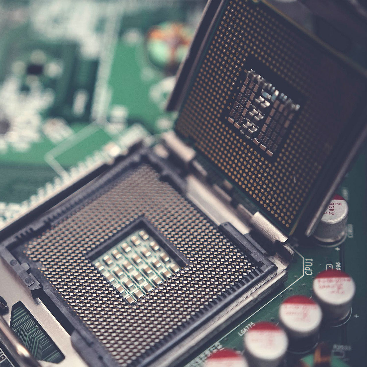 How to Choose and Install CPU Featured How to Choose and Install CPU Featured
