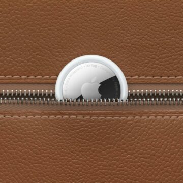 Apple AirTag in Bag