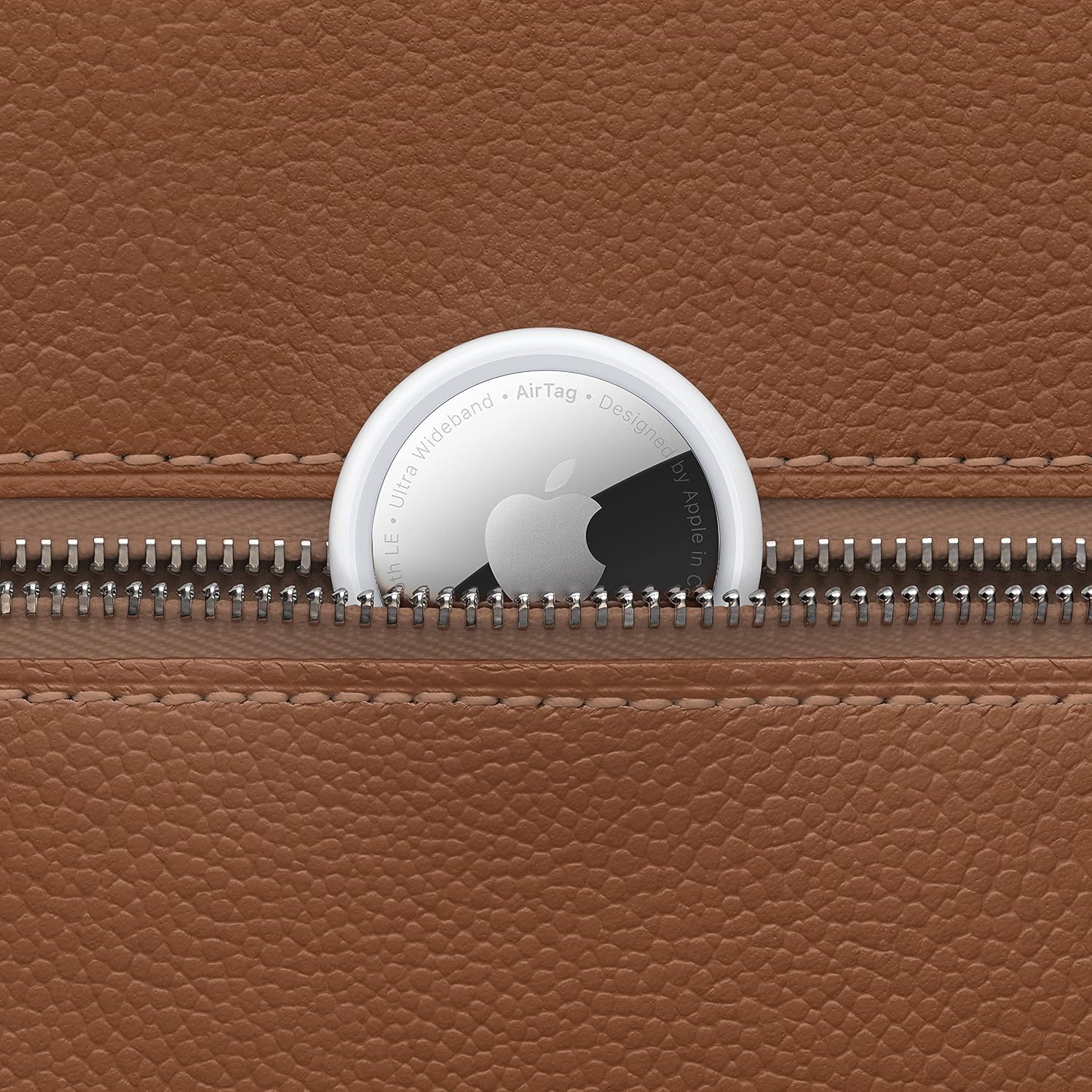 Apple AirTag in Bag