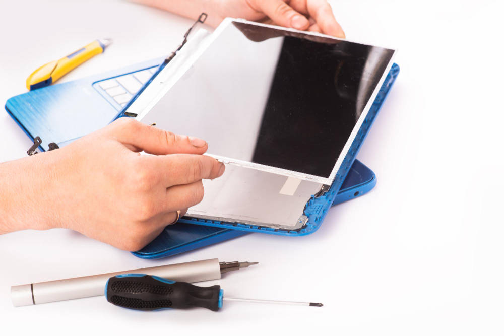 Replace laptop screen