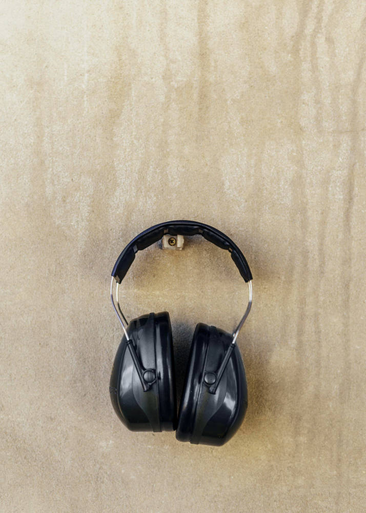 2148773443 old headphones