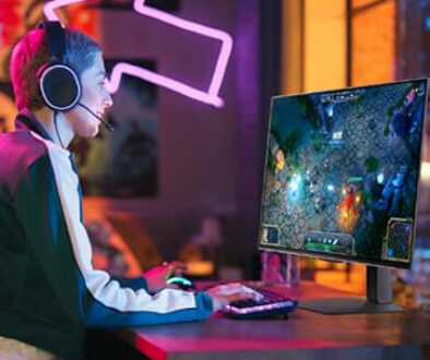 Gaming Staging Samsung Odyssey SQ