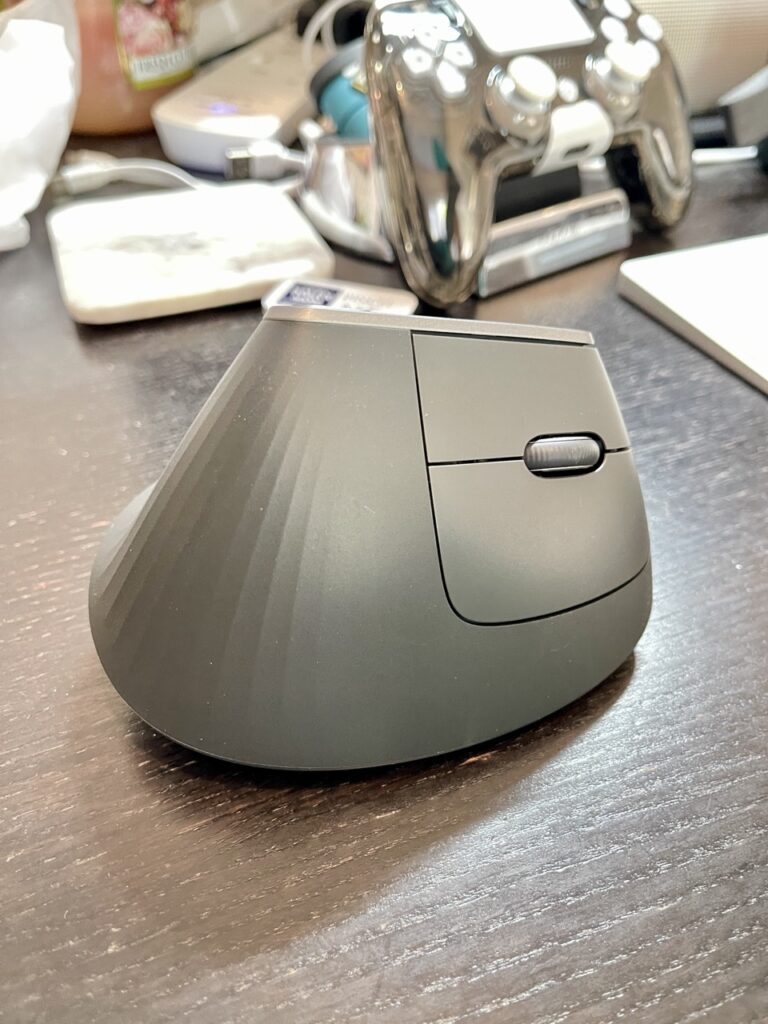 Logitech MX Vertical RIGHT SIDE