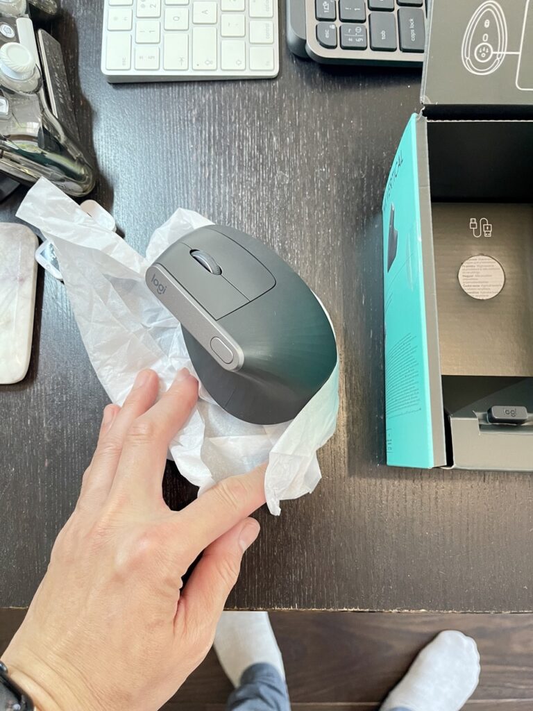 Logitech MX Vertical UNBOX 2