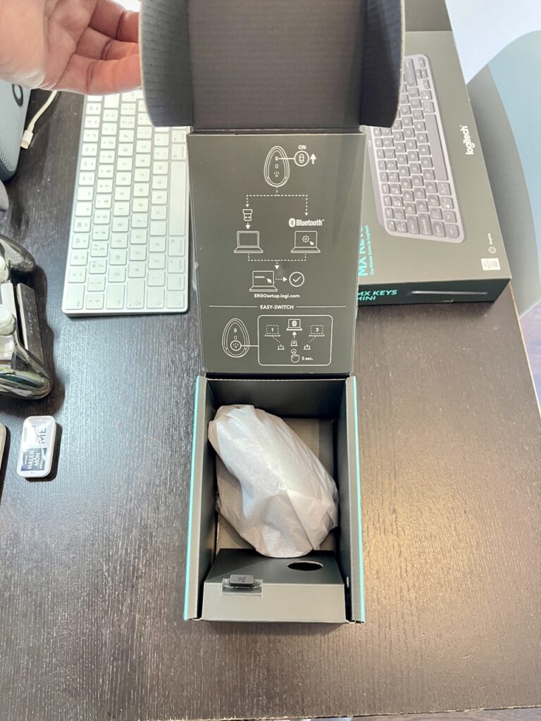 Logitech MX Vertical UNBOX